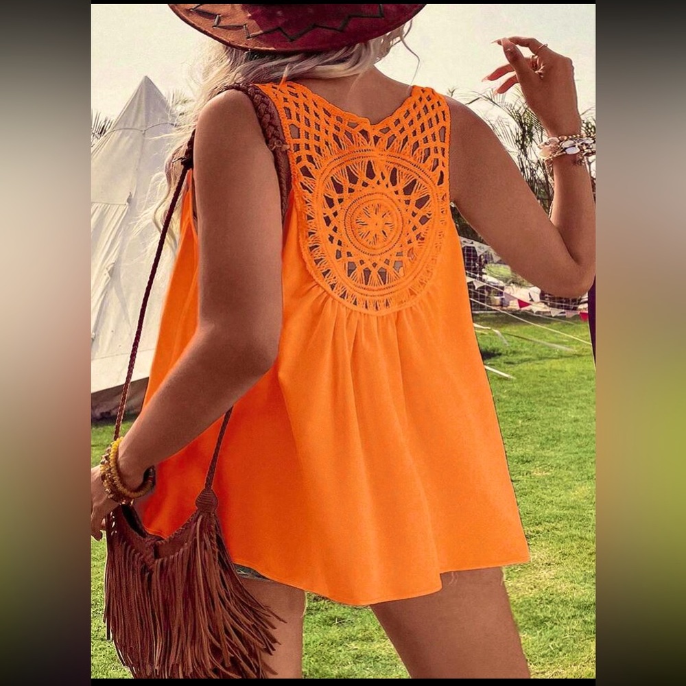 💗Super cute sleeveless blouse💗